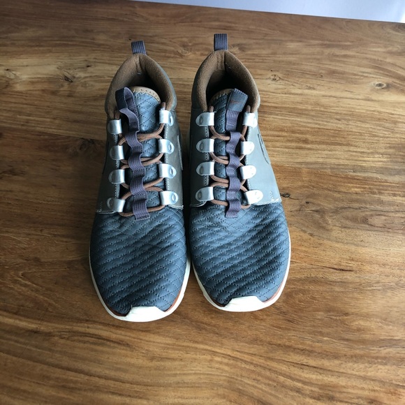 nike roshe run chukka